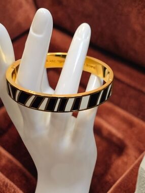 Kate Spade "Ahead Of The Pack" Zebra Bangle